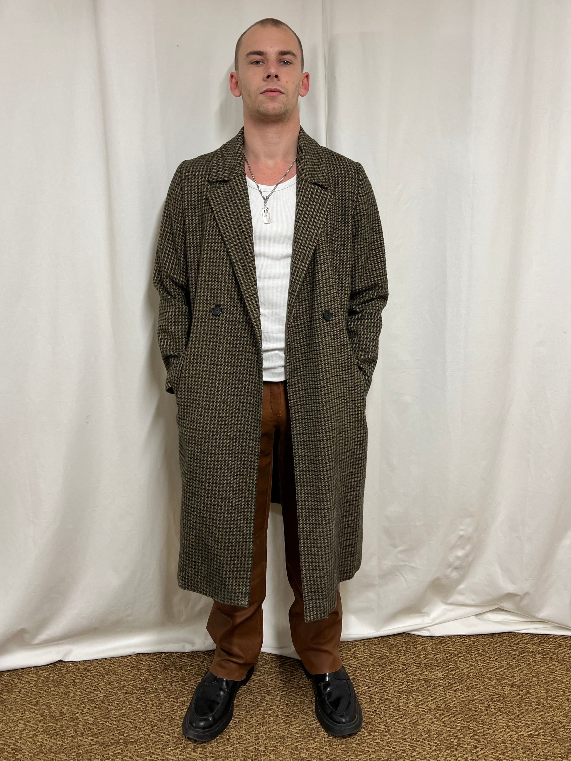 Pied de poule coat