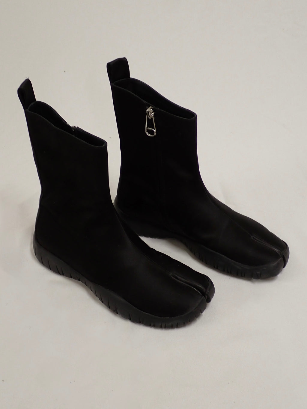 MM6 Tabi Boots