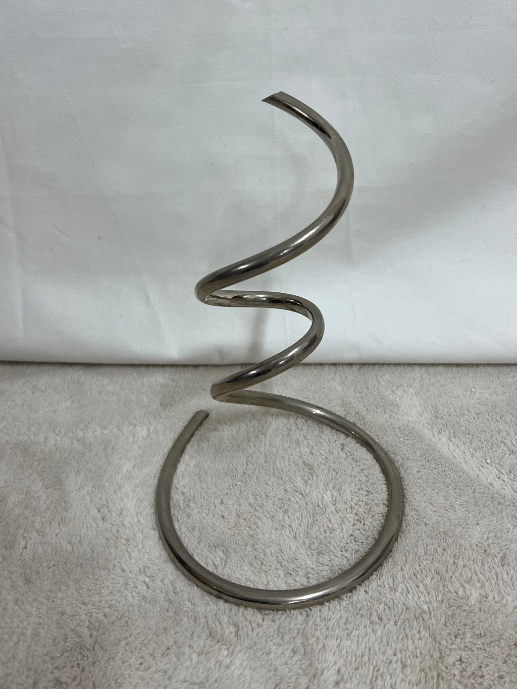 Suspended vase