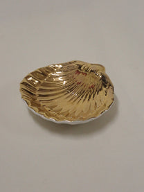 Golden shell ashtray