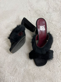 Lapin fur sandals