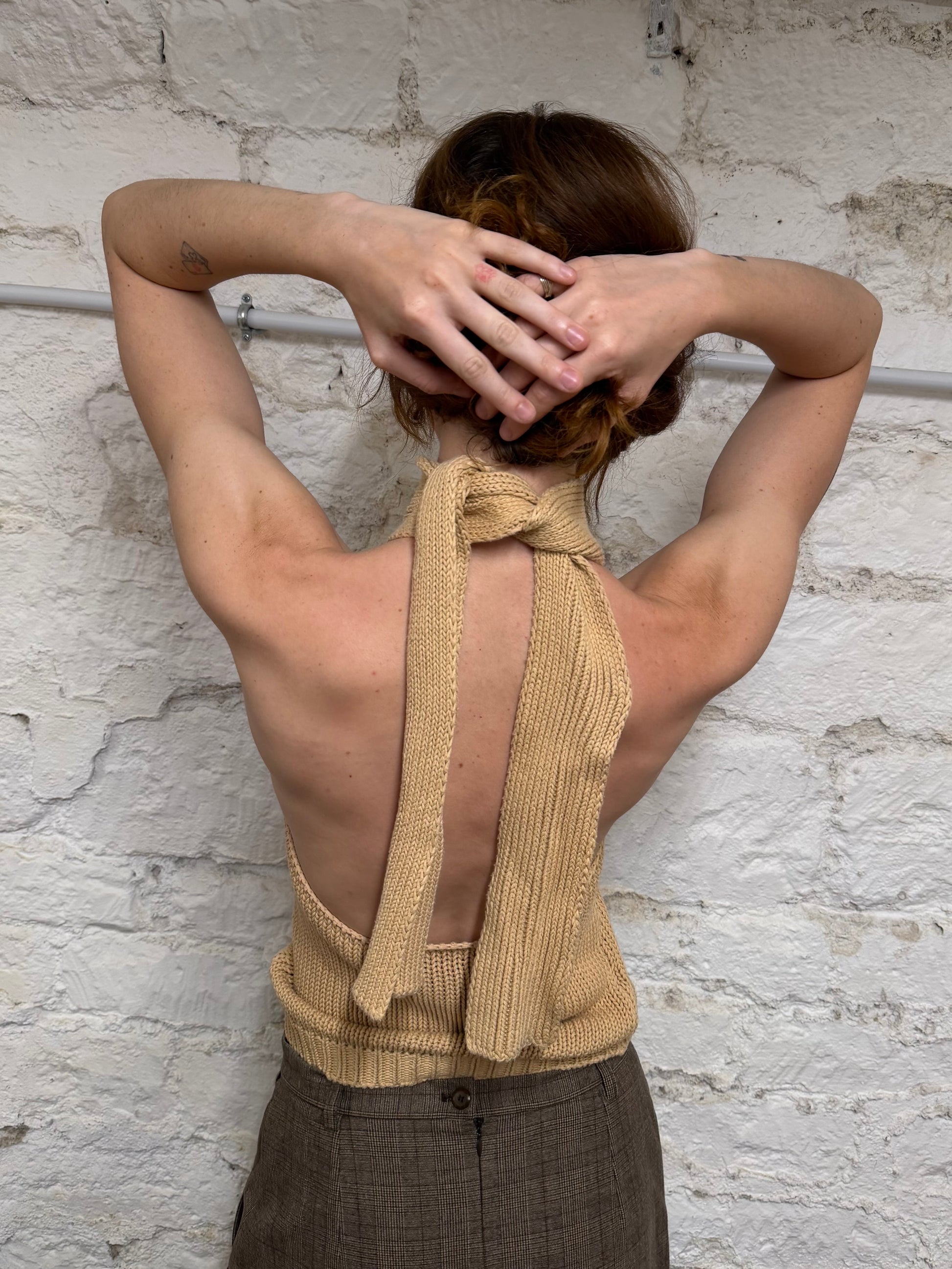 Halter neck knit top