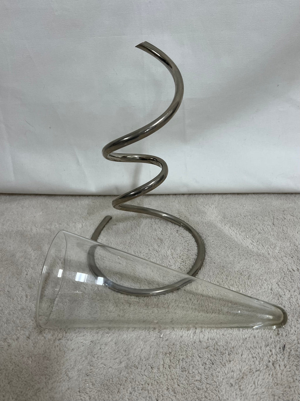 Suspended vase