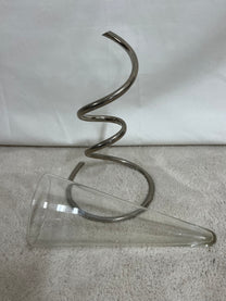 Suspended vase