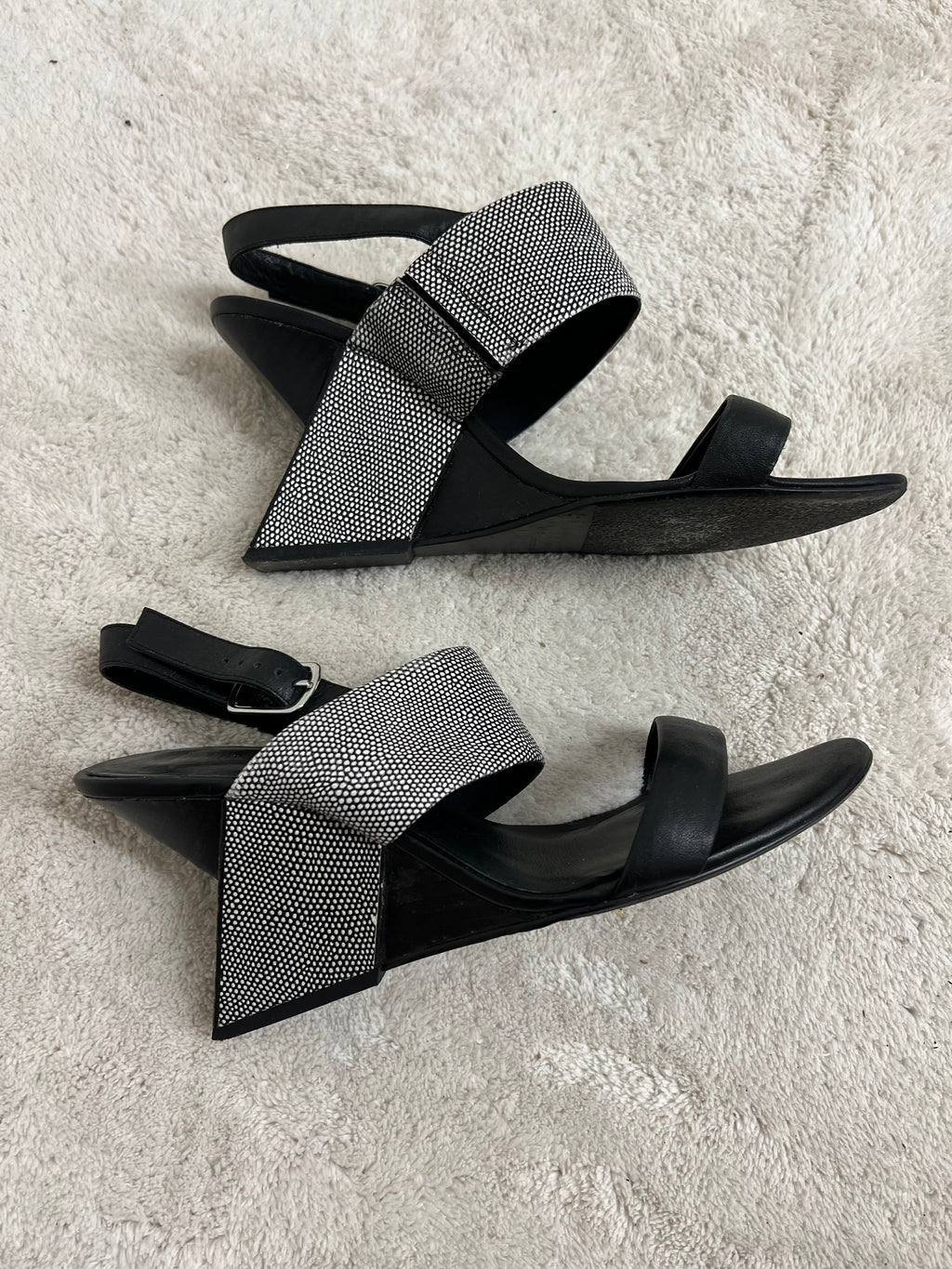 Wedge sandals