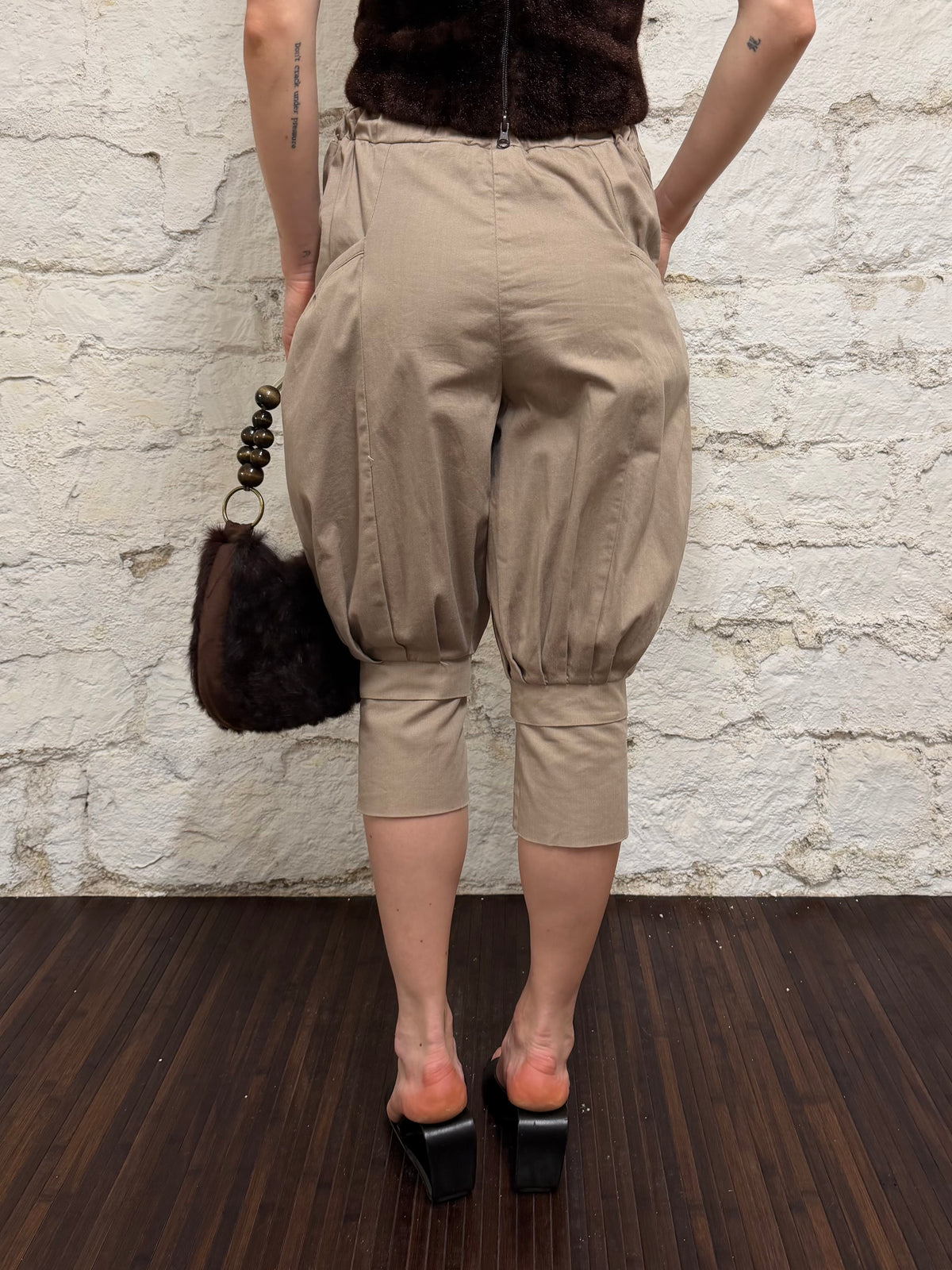 Balloon capris
