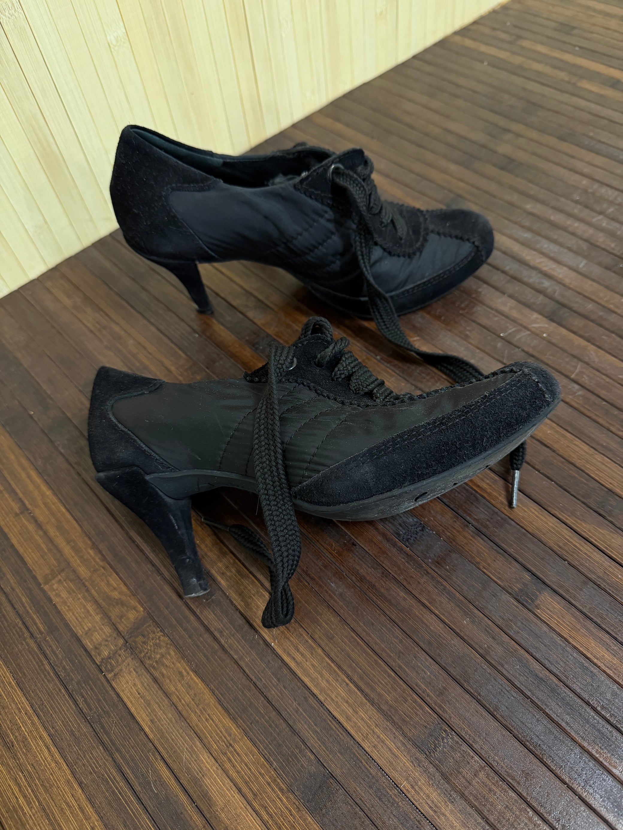 Sporty heels