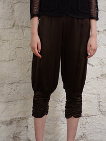 Baloon satin capri pants