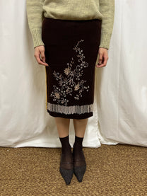 Embroidered knit skirt