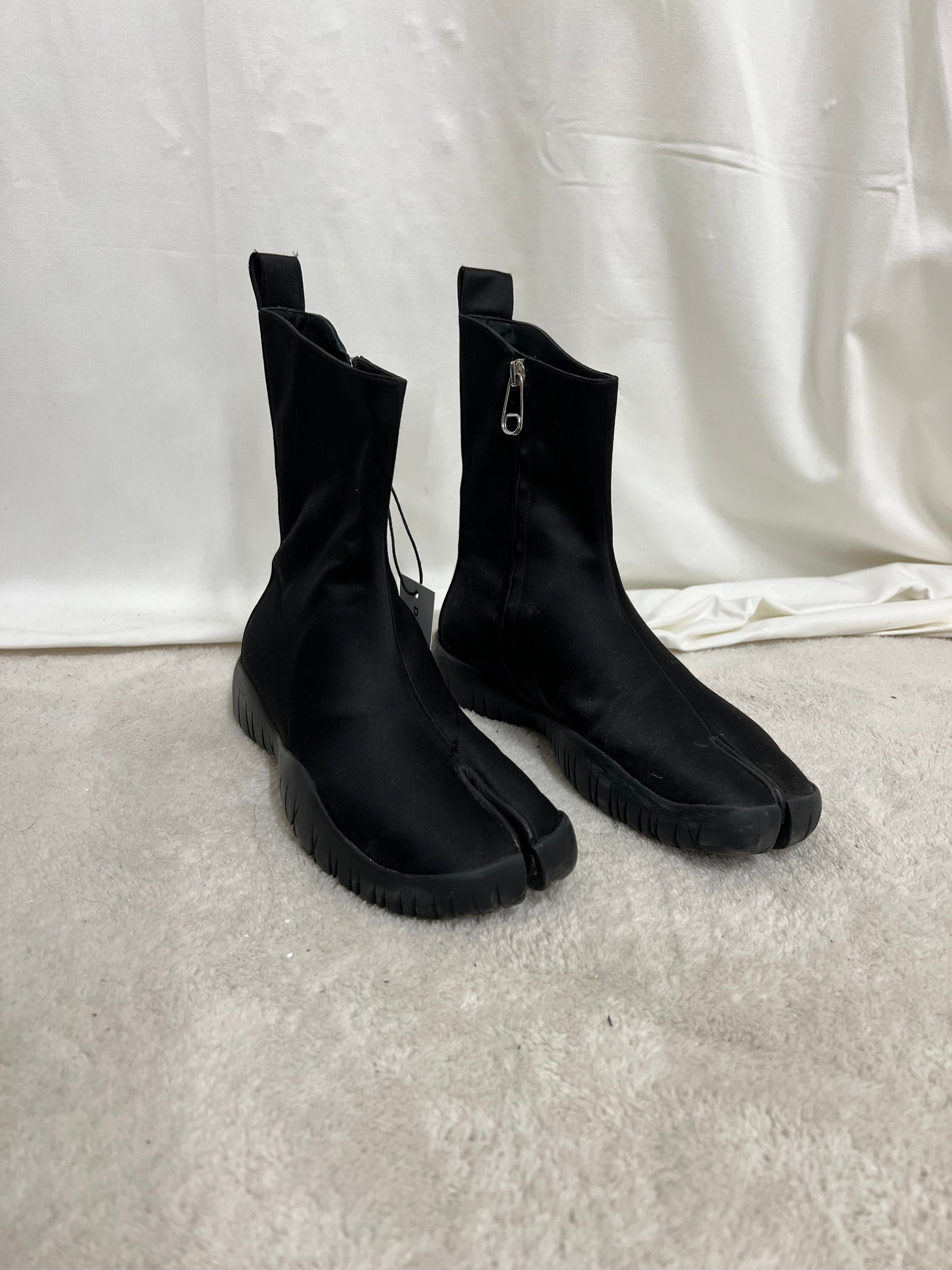 MM6 Tabi Boots