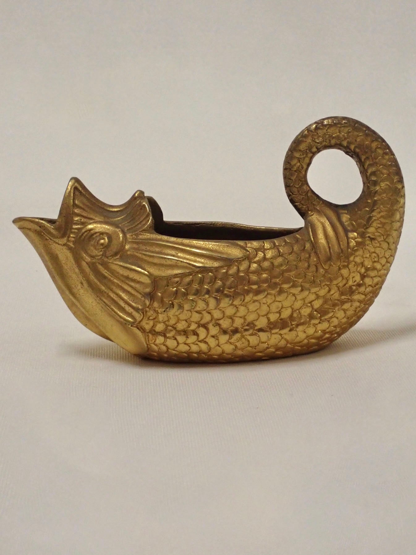 Fish ashtray