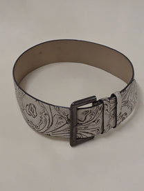 Engraved belt